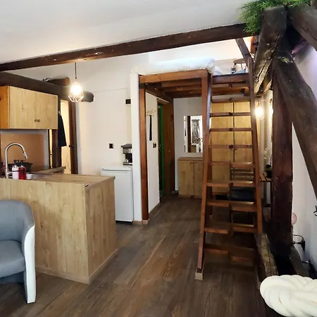Rentapart Step Apartment *